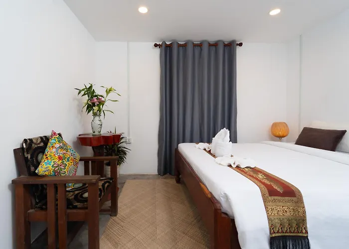 Holiday home Authentic Khmer Pavilion & Tropical Garden