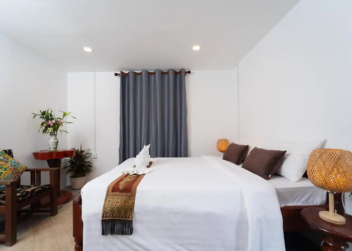 Holiday home Authentic Khmer Pavilion & Tropical Garden