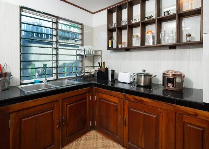 Authentic Khmer Pavilion & Tropical Garden Holiday home