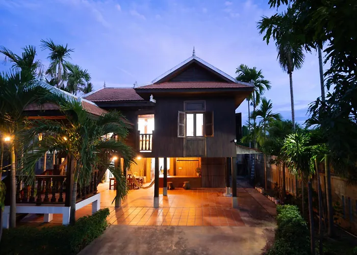 Authentic Khmer Pavilion & Tropical Garden * Phumi Tram Neak