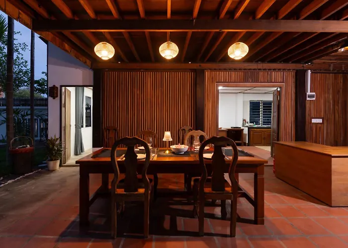 Holiday home Authentic Khmer Pavilion & Tropical Garden Phumi Tram Neak