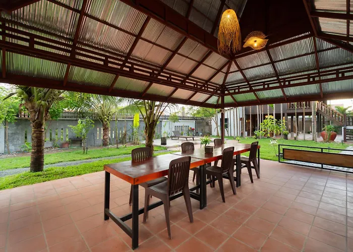 Holiday home Authentic Khmer Pavilion & Tropical Garden