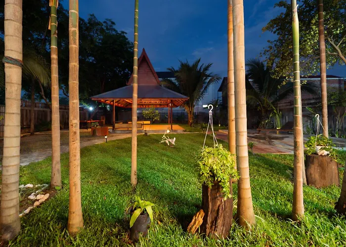 Authentic Khmer Pavilion & Tropical Garden Holiday home